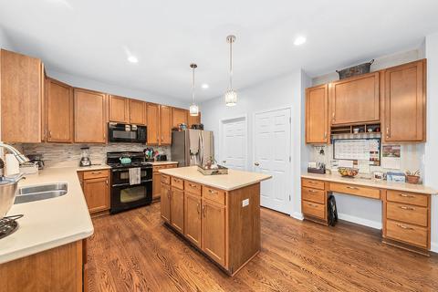 1910 Capri Dr, Aurora, IL 60503 photo 12