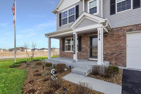 1914 Eagle Dr, Morris, IL 60450 photo 2