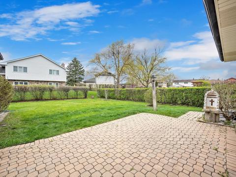 223 Waterford Dr, Willowbrook, IL 60527 photo 26