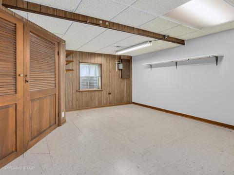 223 Waterford Dr, Willowbrook, IL 60527 photo 23