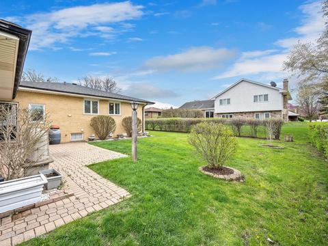 223 Waterford Dr, Willowbrook, IL 60527 photo 27