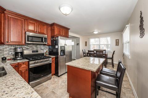 439 Melrose Ave, Hillside, IL 60162 photo 14