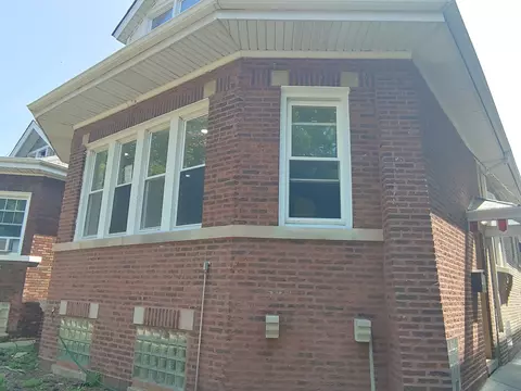 8331 S Paxton Ave, Chicago, IL 60617