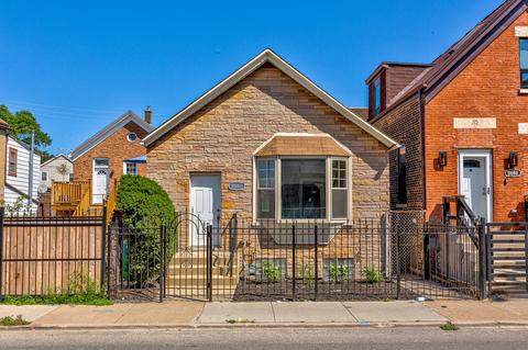 2642 W Grand Ave, Chicago, IL 60612
