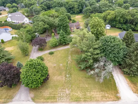 1917 August Ln, Mchenry, IL 60051 photo 3