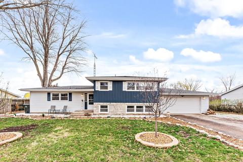 3809 E Lakeview Dr, Kankakee, IL 60901