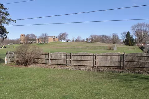 44 Sunset Dr, Cary, IL 60013 photo 3