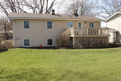 44 Sunset Dr, Cary, IL 60013 photo 2