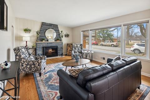 5169 W Devon Ave, Chicago, IL 60646 photo 4