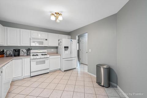 3113 Cypress Ct, Mchenry, IL 60051 photo 8