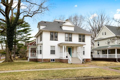 407 S New St, Champaign, IL 61820