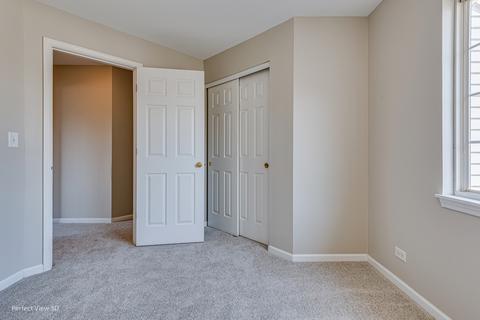 1012 Spring Ct, Darien, IL 60561 photo 15