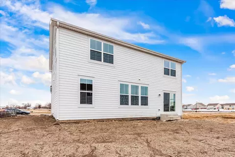 99 Hedgerow Dr, Elgin, IL 60124 photo 4