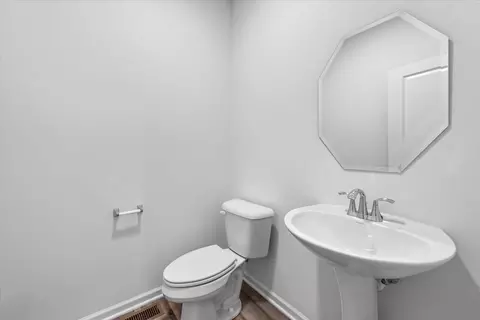 99 Hedgerow Dr, Elgin, IL 60124 photo 18