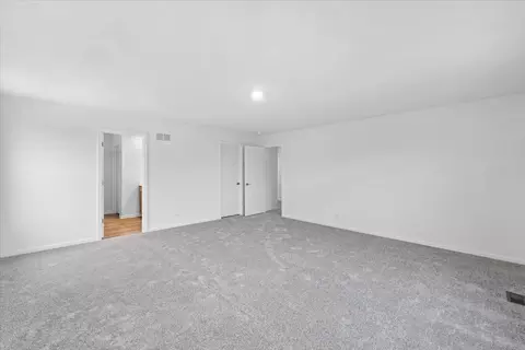 99 Hedgerow Dr, Elgin, IL 60124 photo 26