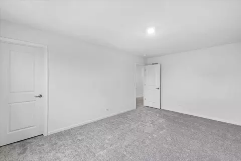 99 Hedgerow Dr, Elgin, IL 60124 photo 29