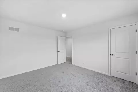 99 Hedgerow Dr, Elgin, IL 60124 photo 21