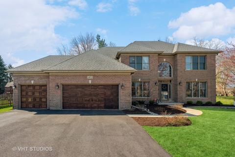 2071 Tunbridge Trl, Algonquin, IL 60102 photo 3