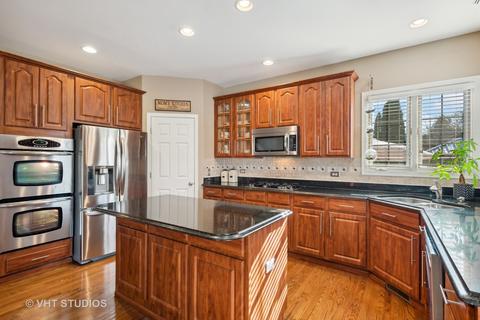 2071 Tunbridge Trl, Algonquin, IL 60102 photo 14