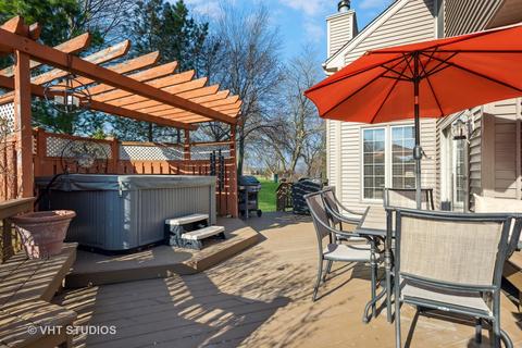 2071 Tunbridge Trl, Algonquin, IL 60102 photo 11