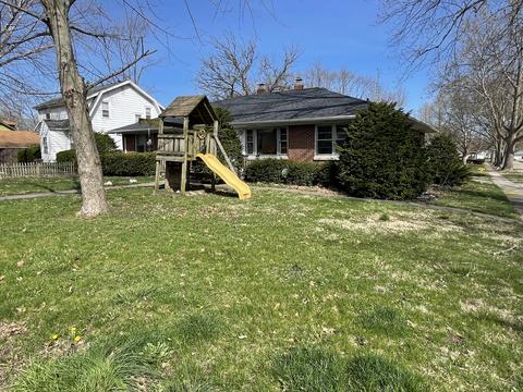 1402 W Springfield Ave, Champaign, IL 61821 photo 2
