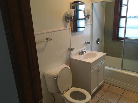 1402 W Springfield Ave, Champaign, IL 61821 photo 8