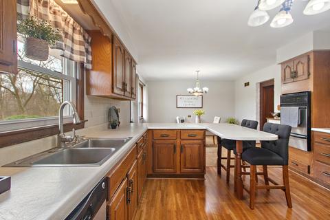 188 E 34th St, Steger, IL 60475 photo 8