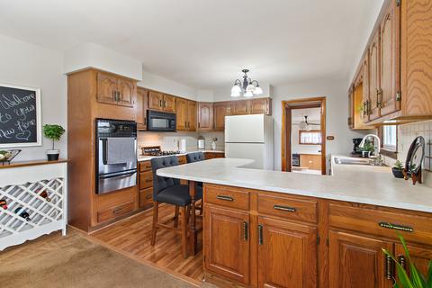 188 E 34th St, Steger, IL 60475 photo 7