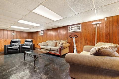 12920 S Lowe Ave, Chicago, IL 60628 photo 17