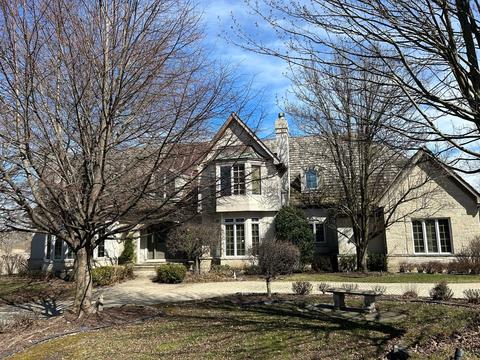 10 York Lake Ct, Oak Brook, IL 60523
