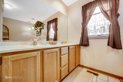 10517 Oconnell Ave, Mokena, IL 60448 photo 17