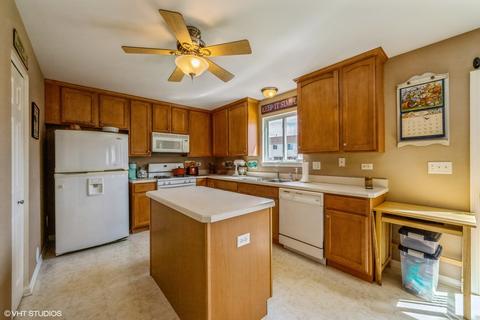 14605 Independence Dr, Plainfield, IL 60544 photo 5