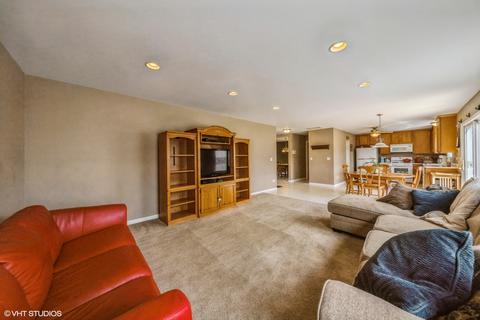 14605 Independence Dr, Plainfield, IL 60544 photo 4