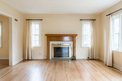 560 Normal Rd, Dekalb, IL 60115 photo 5