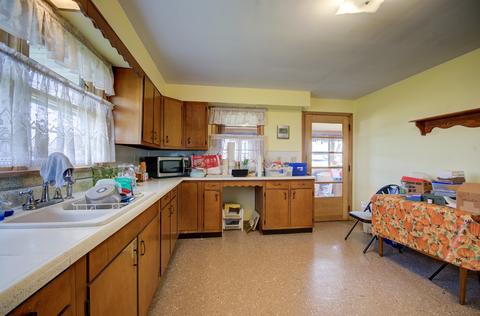 385 N Higgins Rd, Morris, IL 60450 photo 6