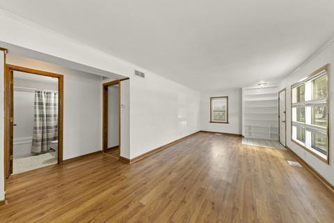 14616 Millard Ave, Midlothian, IL 60445 photo 5
