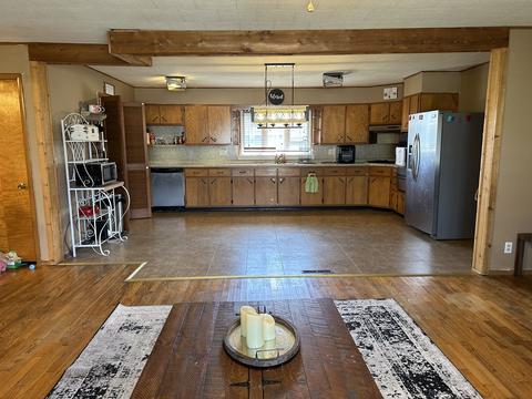 217 N Mill St, Camargo, IL 61919 photo 9