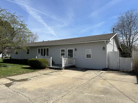 217 N Mill St, Camargo, IL 61919 photo 2