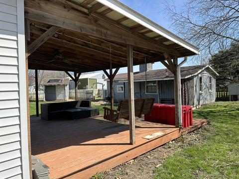 217 N Mill St, Camargo, IL 61919 photo 4