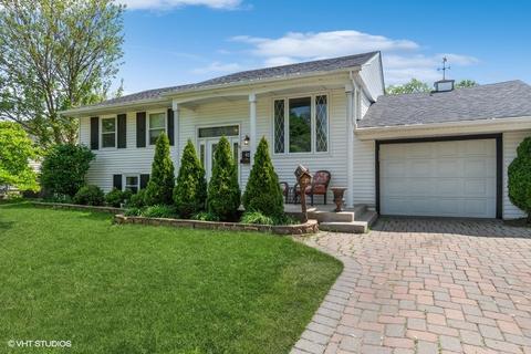 411 Concord Dr, Streamwood, IL 60107