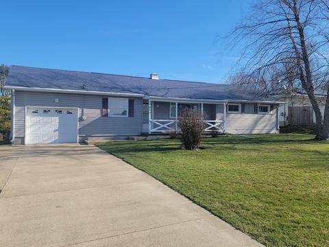 1760 W Fairview Rd, Freeport, IL 61032