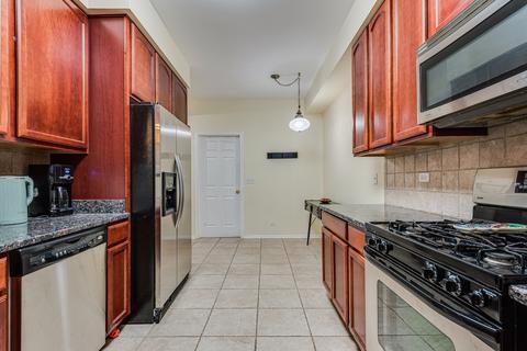 502 Tamarack Dr, Bartlett, IL 60103 photo 10