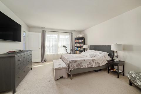 41 Nicholas Dr E, Des Plaines, IL 60016 photo 16