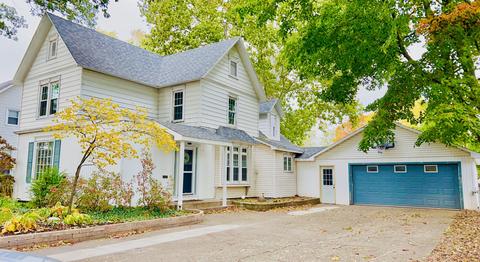 306 E Maple St, Fairbury, IL 61739 photo 1