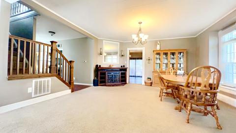 306 E Maple St, Fairbury, IL 61739 photo 5