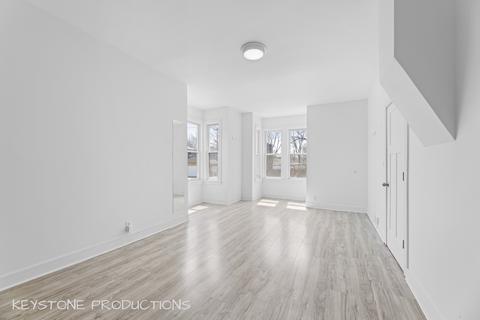 2338 E 78th St, Chicago, IL 60649 photo 9