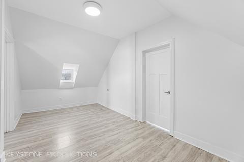 2338 E 78th St, Chicago, IL 60649 photo 11