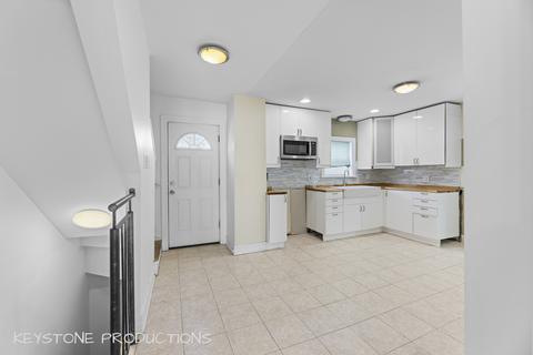 2338 E 78th St, Chicago, IL 60649 photo 4