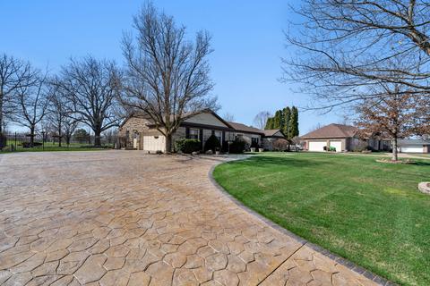5775 Barrington Rd, Morris, IL 60450 photo 2