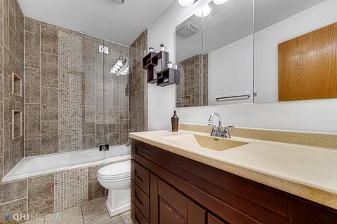 880 Deerpath Ln, Hoffman Estates, IL 60169 photo 15